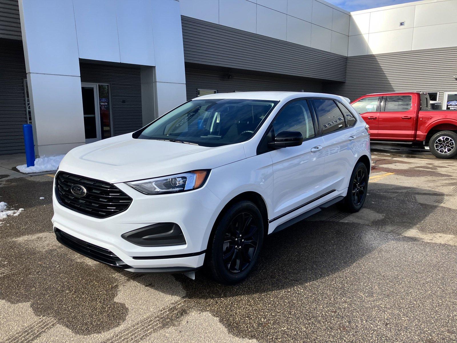 Used 2024 Ford Edge SE with VIN 2FMPK4G96RBA01245 for sale in Menomonie, WI