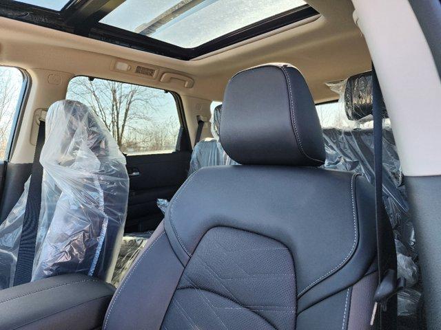 2025 Nissan Pathfinder Vehicle Photo in Ardmore, PA 19003