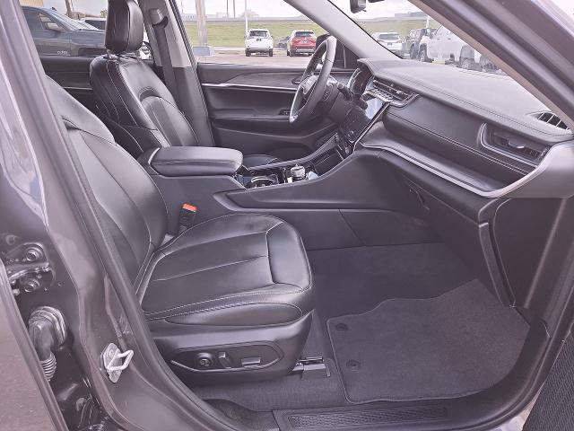2023 Jeep Grand Cherokee L Vehicle Photo in NEDERLAND, TX 77627-8017