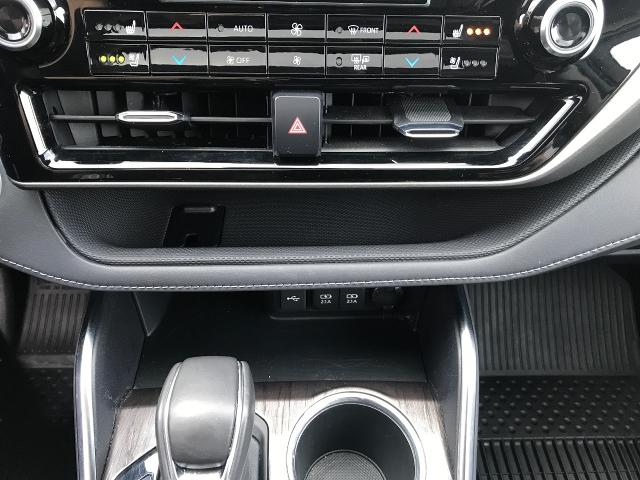 2021 Toyota Highlander Vehicle Photo in GREEN BAY, WI 54303-3330