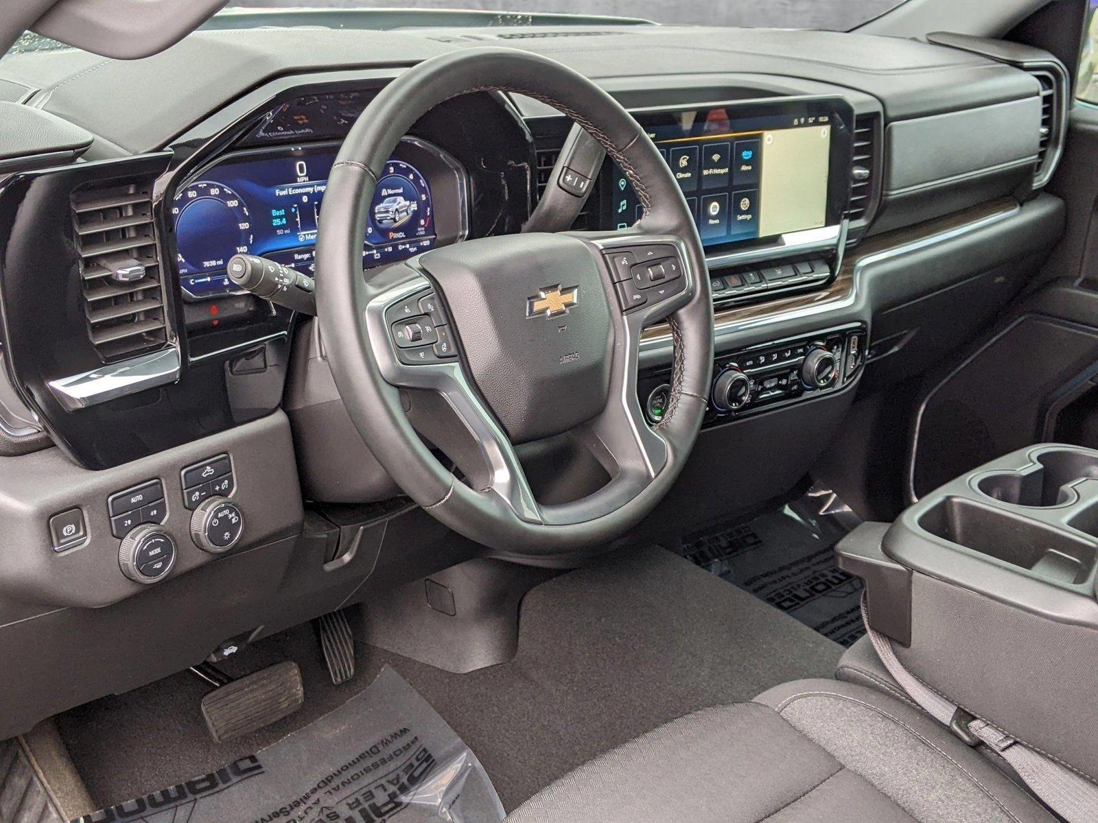 2024 Chevrolet Silverado 1500 Vehicle Photo in TIMONIUM, MD 21093-2300