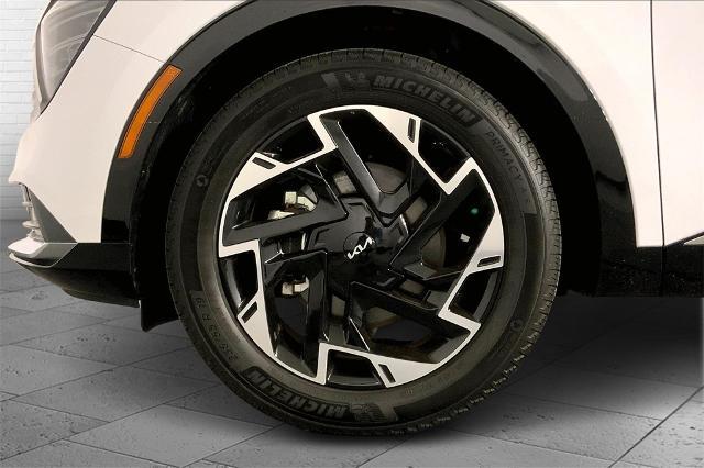 2024 Kia Sportage Vehicle Photo in Lees Summit, MO 64086