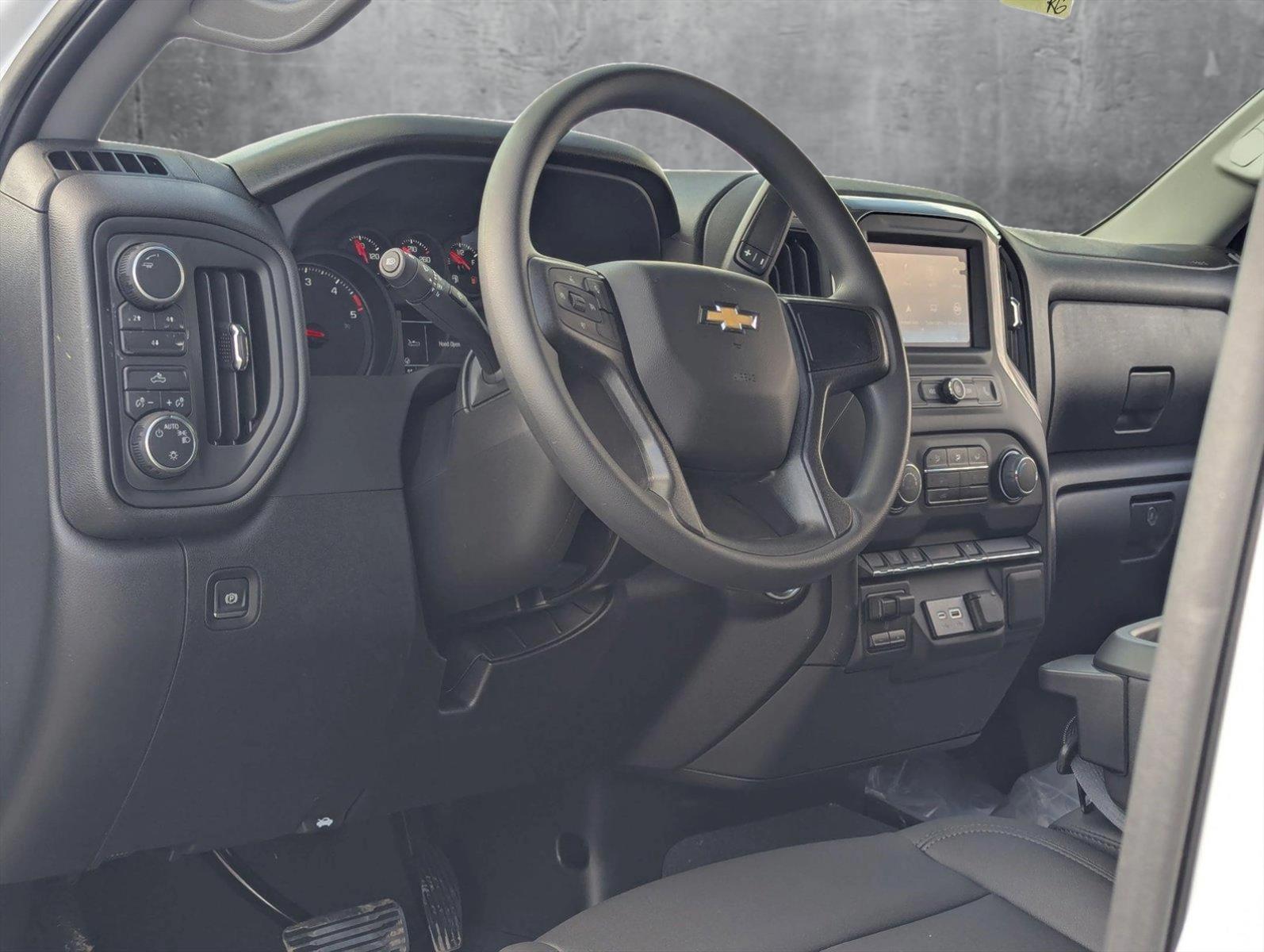 2025 Chevrolet Silverado 2500 HD Vehicle Photo in PEMBROKE PINES, FL 33024-6534