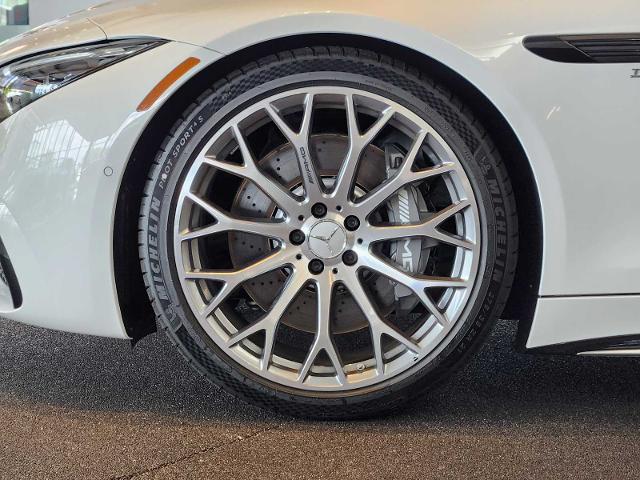 2025 Mercedes-Benz SL Vehicle Photo in HOUSTON, TX 77079