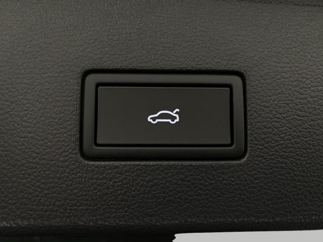 2025 Volkswagen Atlas Vehicle Photo in Appleton, WI 54913