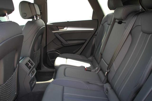 2024 Audi Q5 Vehicle Photo in SUGAR LAND, TX 77478