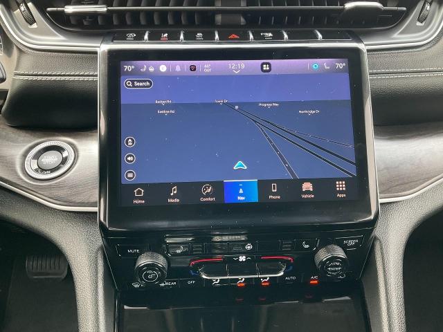 2022 Jeep Grand Cherokee L Vehicle Photo in Kaukauna, WI 54130