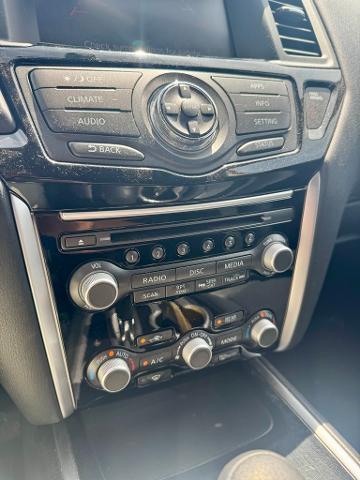 2017 Nissan Pathfinder Vehicle Photo in Lees Summit, MO 64086