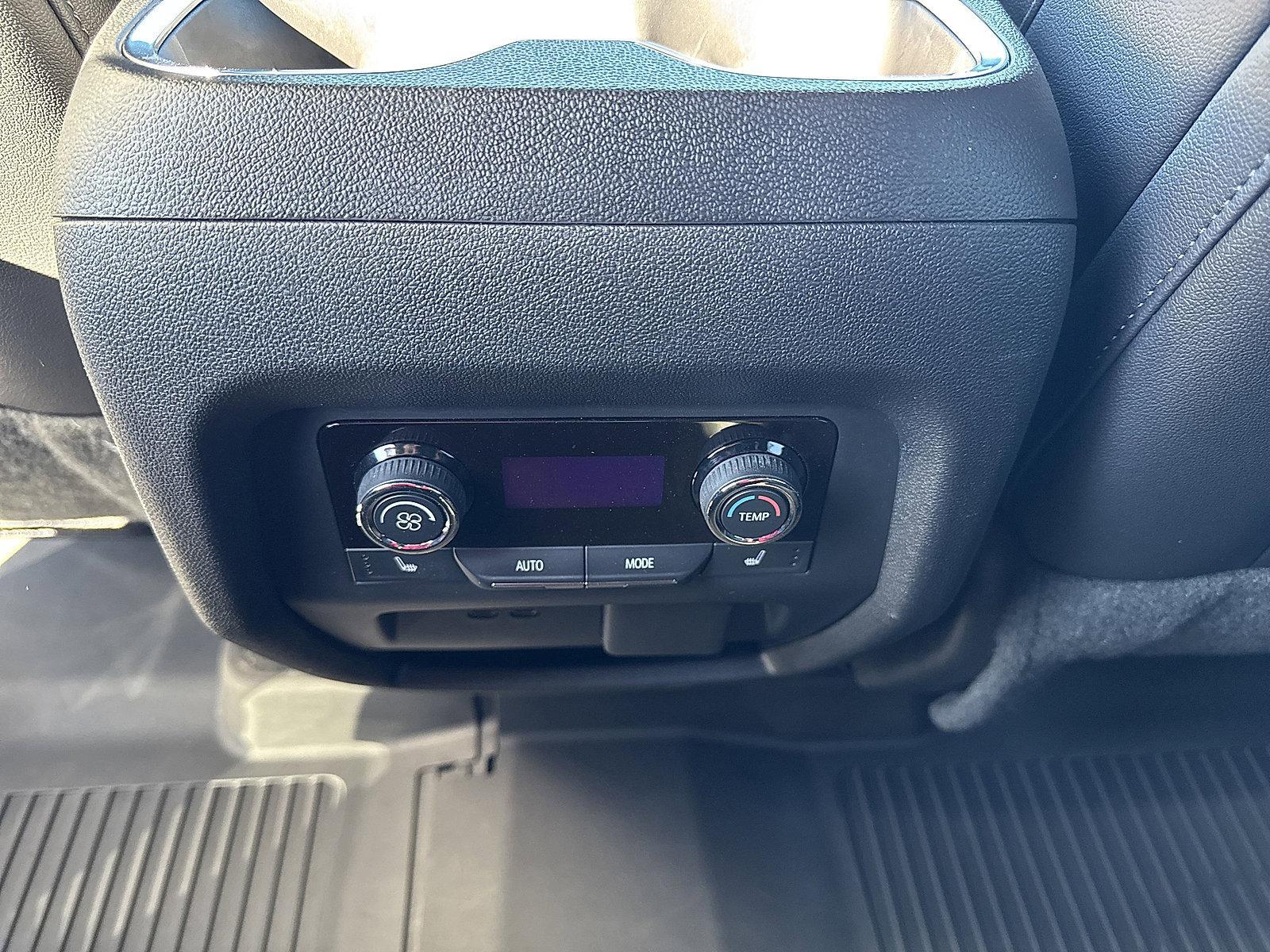 2024 Chevrolet Traverse Vehicle Photo in Mechanicsburg, PA 17050-2306