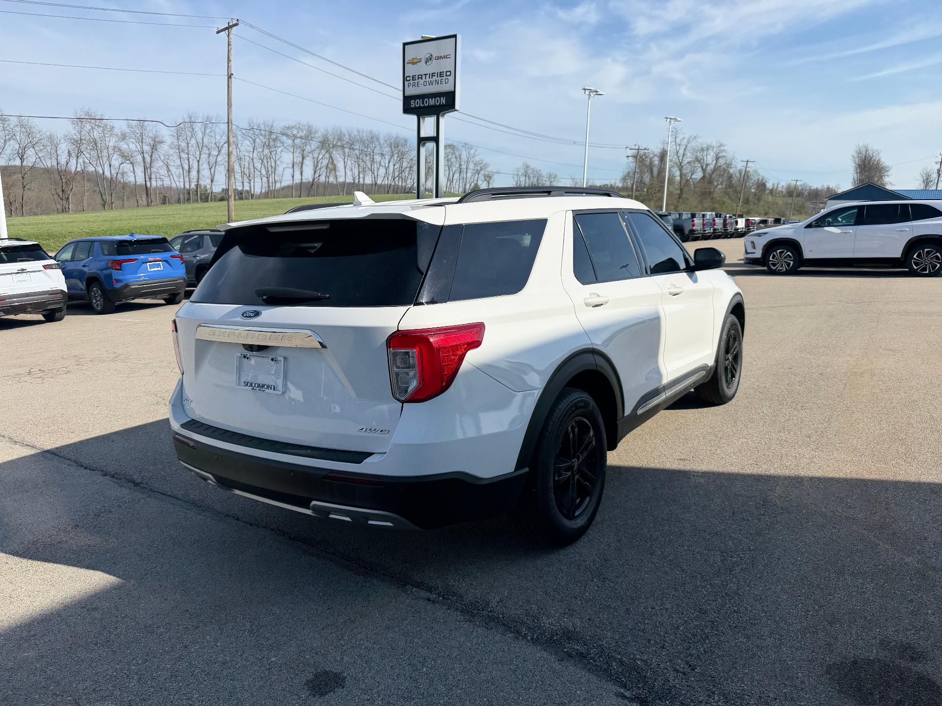 View vehicle photo 6