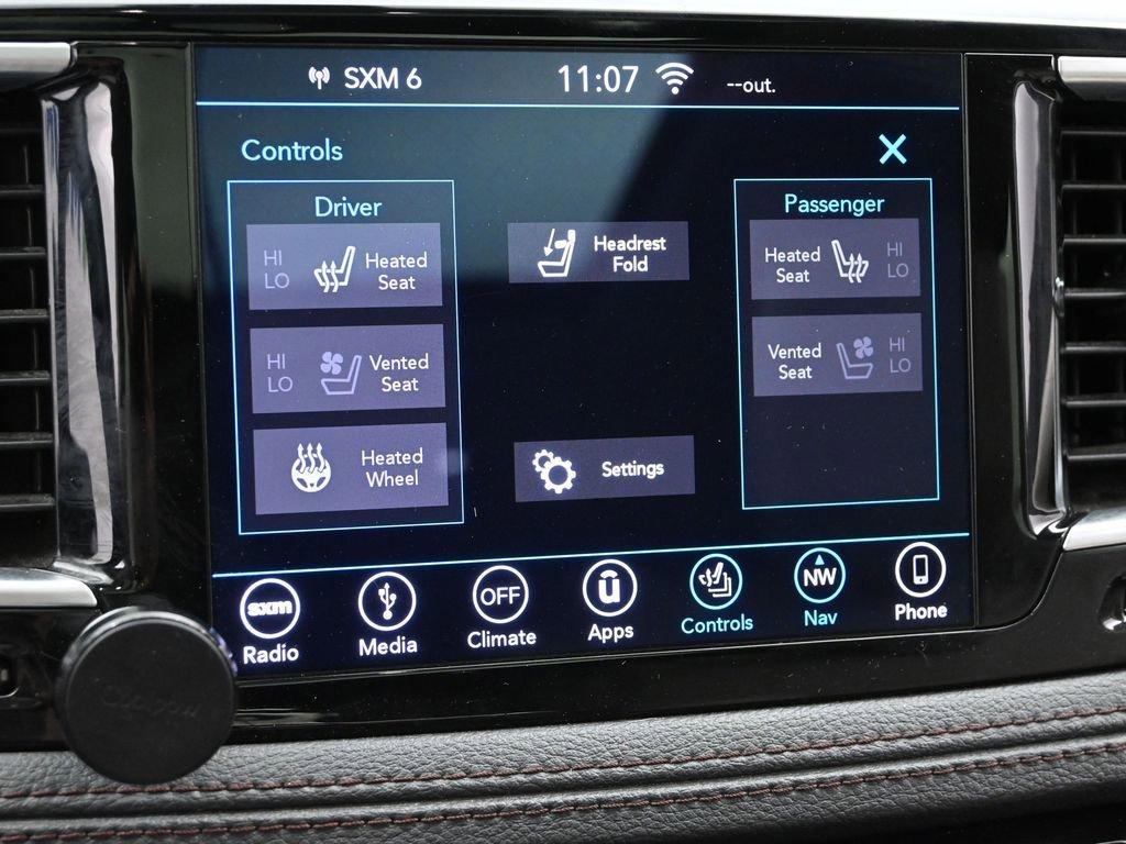 2019 Chrysler Pacifica Vehicle Photo in Marion, IA 52302