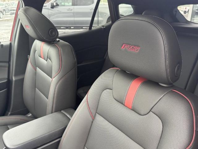 2025 Chevrolet Trax Vehicle Photo in GARDNER, MA 01440-3110