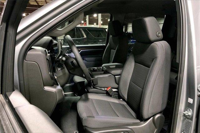 2025 Chevrolet Silverado 2500 HD Vehicle Photo in KANSAS CITY, MO 64114-4502