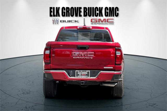 2025 GMC Canyon Vehicle Photo in ELK GROVE, CA 95757-8703