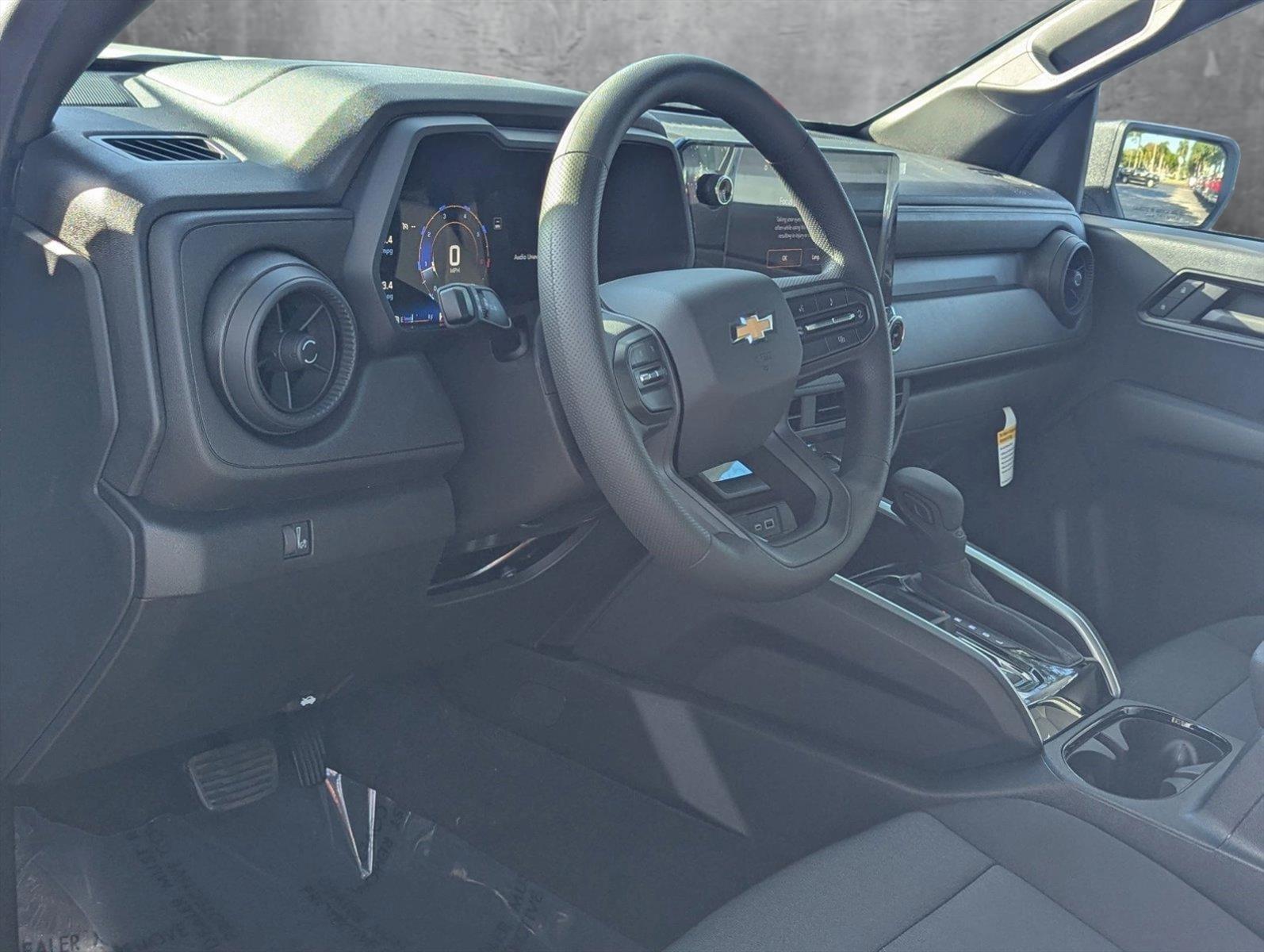 2025 Chevrolet Colorado Vehicle Photo in GREENACRES, FL 33463-3207