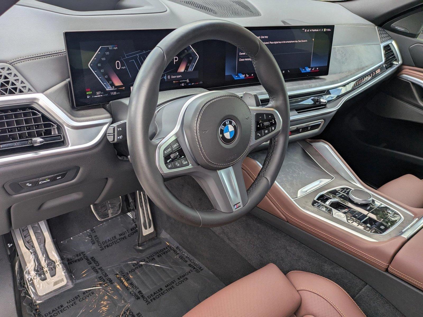 2024 BMW X6 xDrive40i Vehicle Photo in Sarasota, FL 34231