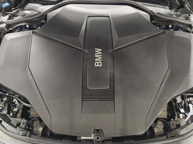 2025 BMW i7 Vehicle Photo in GRAPEVINE, TX 76051