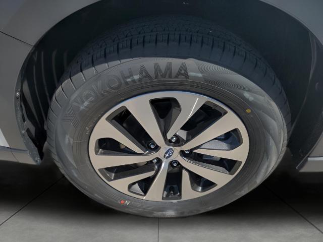 2025 Subaru Outback Vehicle Photo in Green Bay, WI 54304