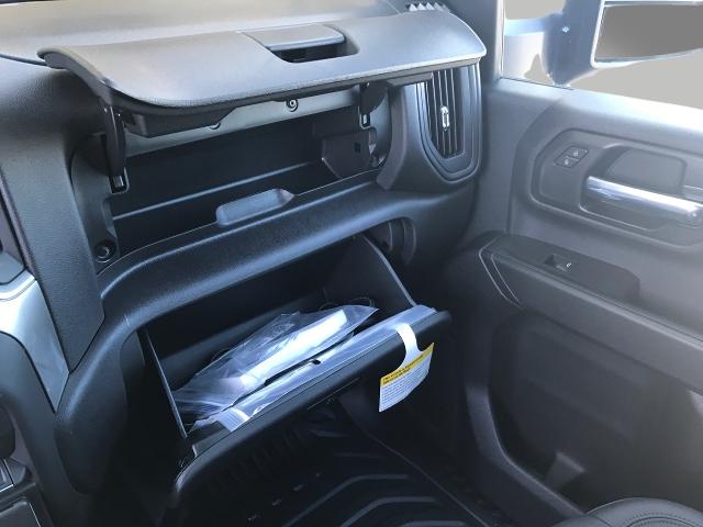 2025 GMC Sierra 3500 HD Vehicle Photo in GREEN BAY, WI 54303-3330