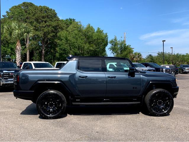 2025 GMC HUMMER EV Pickup Vehicle Photo in BEAUFORT, SC 29906-4218