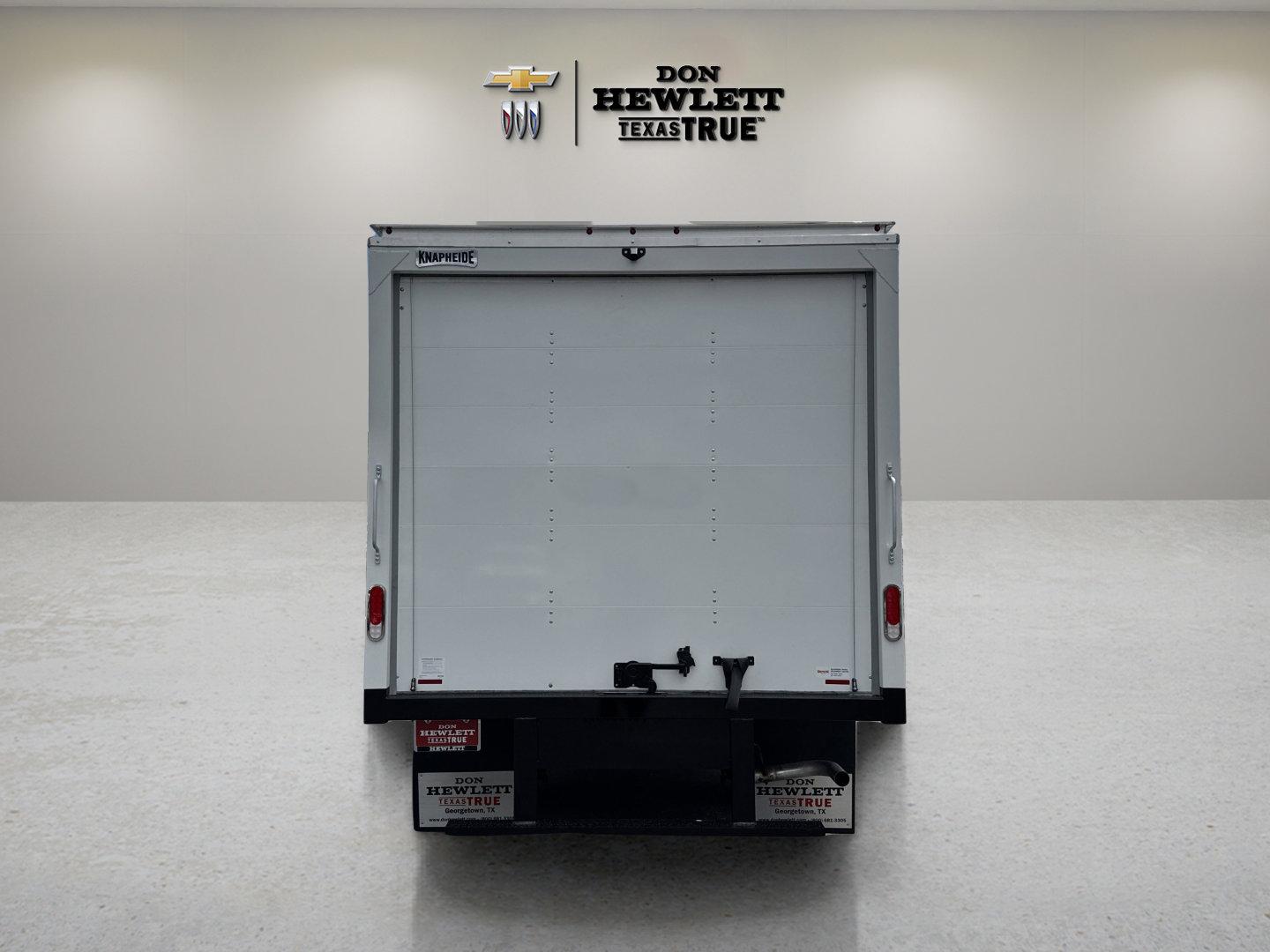 2025 Chevrolet Express Cutaway 4500 Vehicle Photo in GEORGETOWN, TX 78626-7508