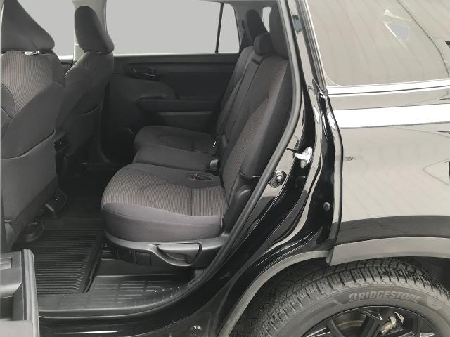 2023 Toyota Highlander Vehicle Photo in GREEN BAY, WI 54303-3330