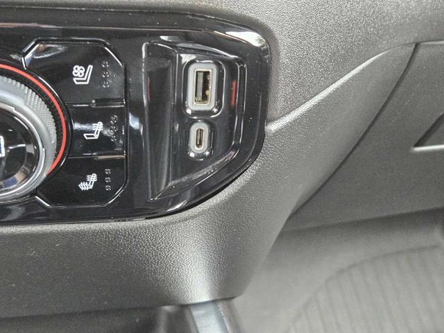 2022 Chevrolet Silverado 1500 Vehicle Photo in DENTON, TX 76210-9321