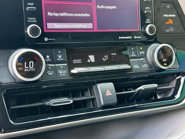 2021 Toyota Highlander Vehicle Photo in Flemington, NJ 08822