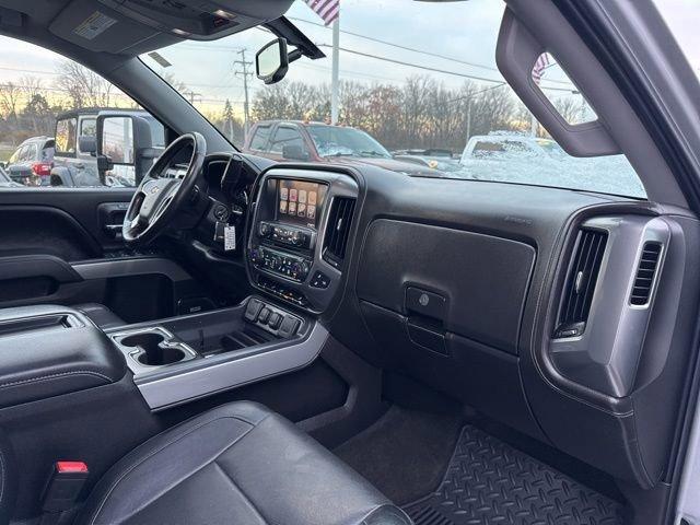 2015 Chevrolet Silverado 1500 Vehicle Photo in MEDINA, OH 44256-9631