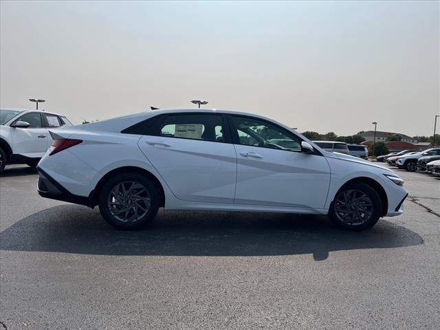 2024 Hyundai ELANTRA Hybrid Vehicle Photo in Shiloh, IL 62269