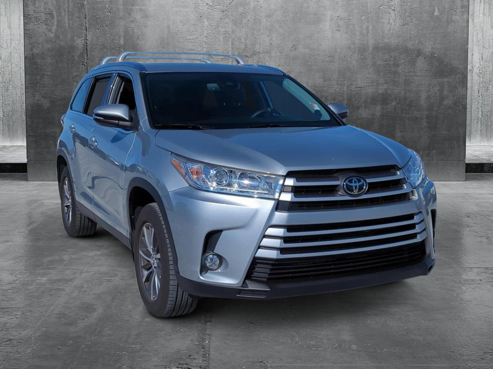 2019 Toyota Highlander Vehicle Photo in Ft. Myers, FL 33907