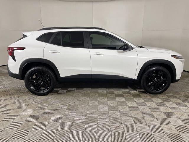 2025 Chevrolet Trax Vehicle Photo in PHOENIX, AZ 85014-3381
