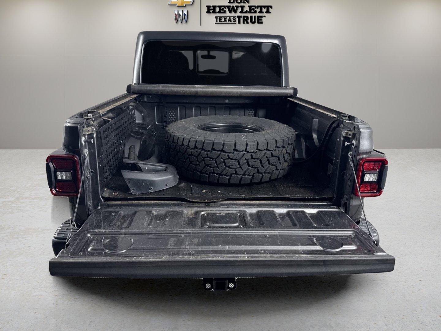 2020 Jeep Gladiator Vehicle Photo in GEORGETOWN, TX 78626-7508