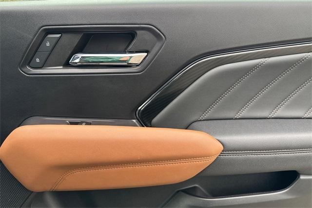 2023 GMC Canyon Vehicle Photo in ELK GROVE, CA 95757-8703