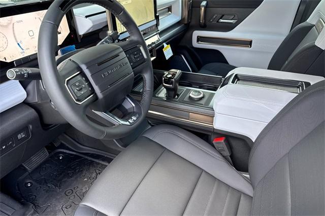 2025 GMC HUMMER EV SUV Vehicle Photo in ELK GROVE, CA 95757-8703