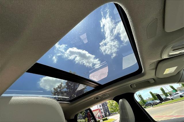 2025 Volvo XC40 Vehicle Photo in Houston, TX 77007