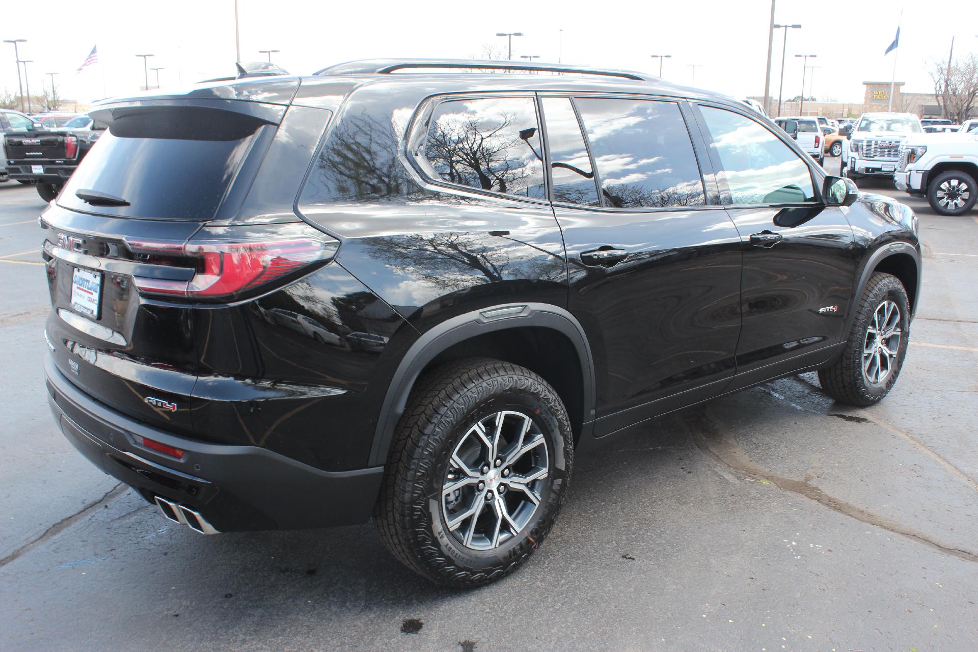 2025 GMC Acadia Vehicle Photo in AURORA, CO 80012-4011