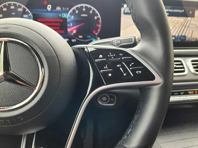 2025 Mercedes-Benz GLS Vehicle Photo in HOUSTON, TX 77079