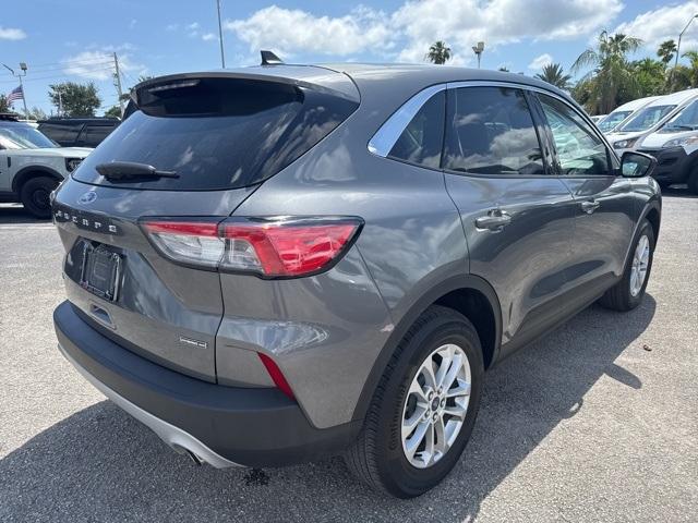 Used 2022 Ford Escape SE with VIN 1FMCU9BZ7NUB05146 for sale in Miami, FL