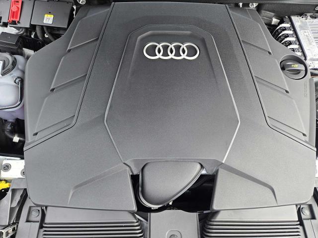 2025 Audi Q8 Vehicle Photo in SUGAR LAND, TX 77478