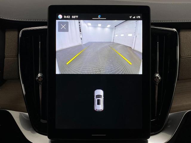 2025 Volvo XC90 Plug-In Hybrid Vehicle Photo in Appleton, WI 54913