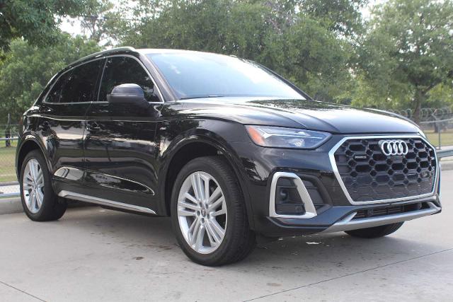 2022 Audi Q5 Vehicle Photo in HOUSTON, TX 77090