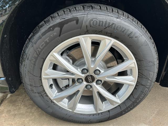 2025 Audi Q3 Vehicle Photo in HOUSTON, TX 77090