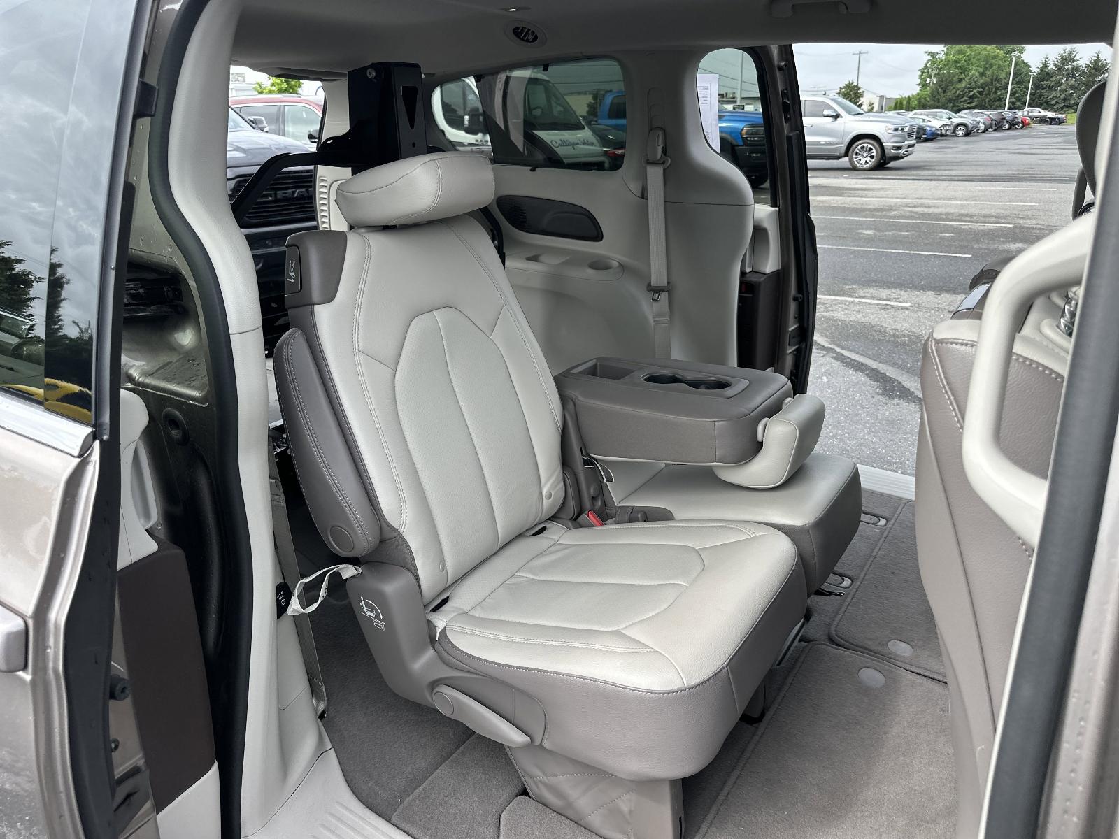 2018 Chrysler Pacifica Vehicle Photo in Mechanicsburg, PA 17050-1707