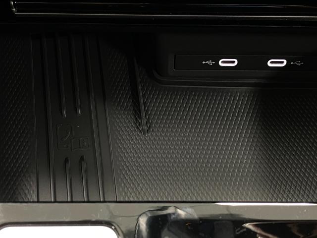 2025 Volkswagen Atlas Vehicle Photo in Appleton, WI 54913