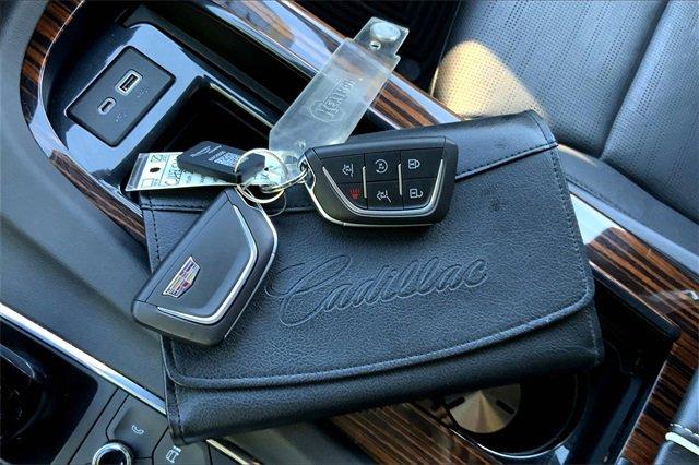 2022 Cadillac Escalade ESV Vehicle Photo in KANSAS CITY, MO 64114-4545