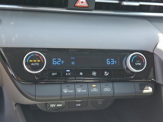 2025 Hyundai ELANTRA Vehicle Photo in Philadelphia, PA 19116