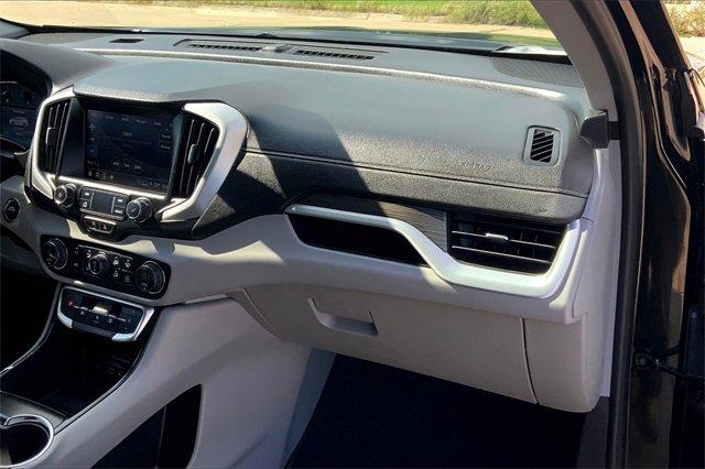 2024 GMC Terrain Vehicle Photo in TOPEKA, KS 66609-0000
