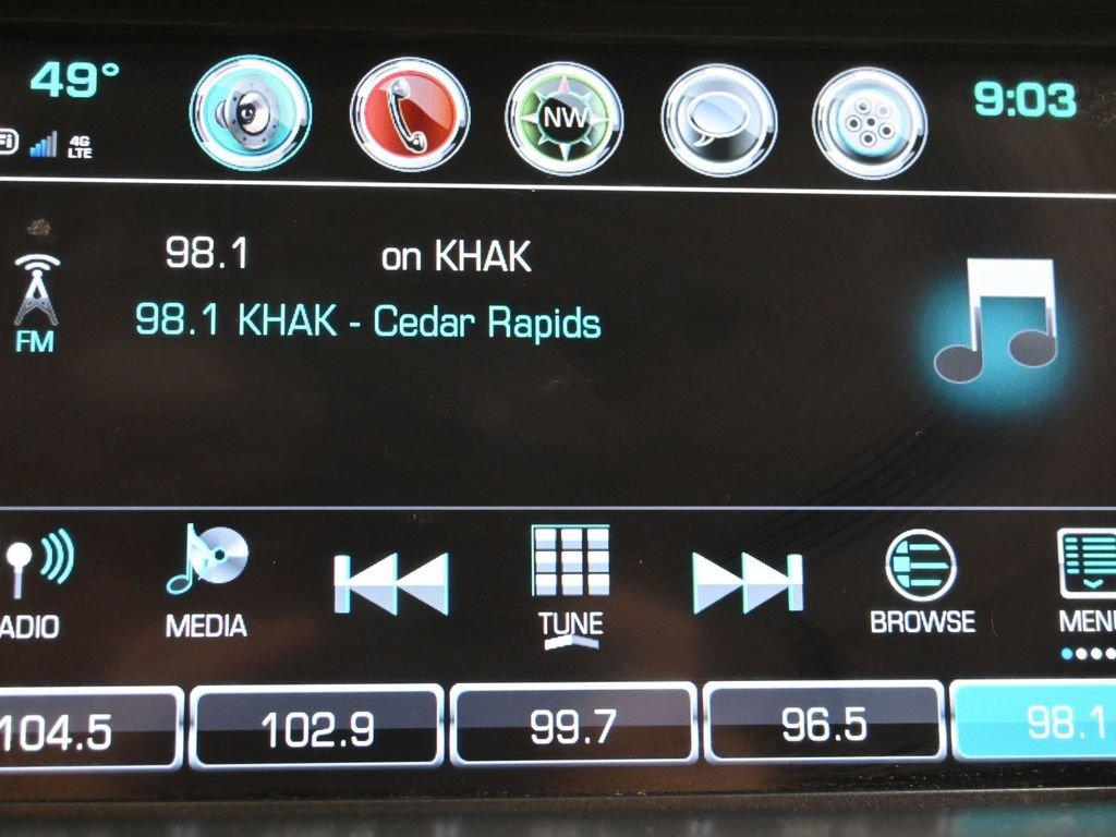 2018 GMC Yukon XL Vehicle Photo in Cedar Rapids, IA 52402