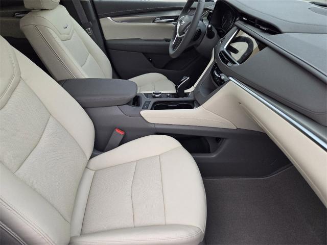 2025 Cadillac XT5 Vehicle Photo in Oklahoma City, OK 73114